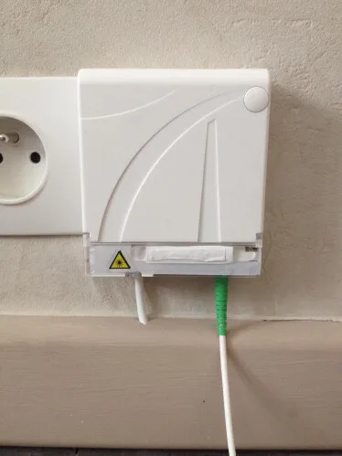 Prise Terminale Optique (PTO). Pouvant être la cause d'une Freebox bloquée à l'étape 3
